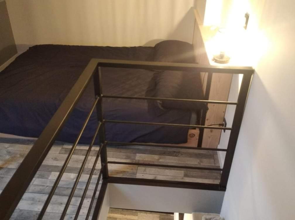 Sejour Au Jardin De Cupidon Avec Jacuzzi Et Sauna Balbigny Exterior photo